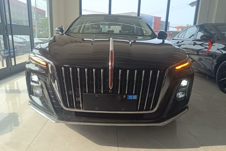 Used Hongqi H5 2025 2.0T Automatic Flag Edition – 500 000 Units Commemorative Version Front