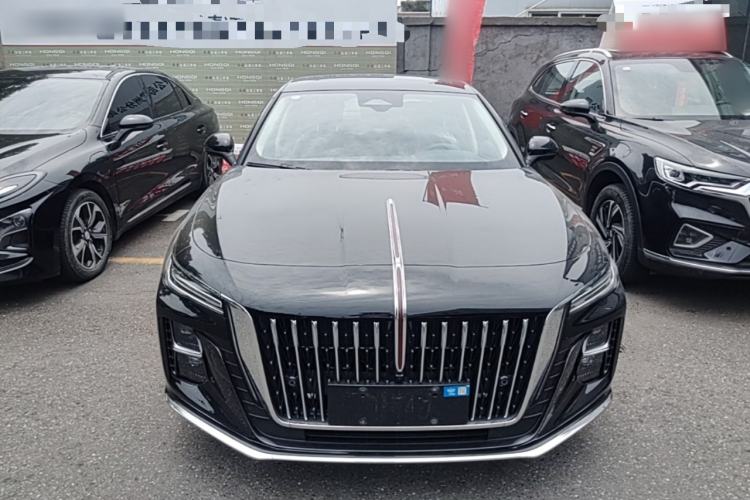 Used Hongqi H5 2025 2.0T Automatic Flag Edition – 500 000 Units Commemorative Version Front