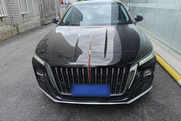 Used Hongqi H5 2025 2.0T Automatic Flag Edition – 500 000 Units Commemorative Version Front