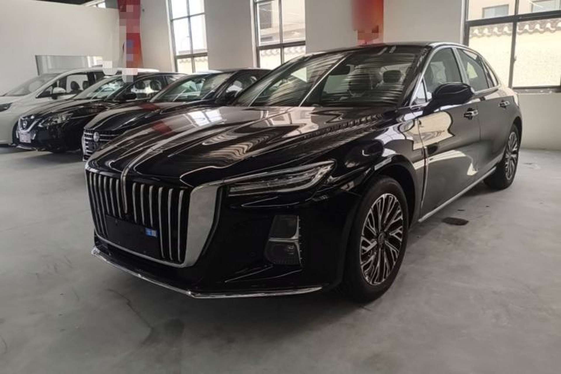 Used Hongqi H5 2025 2.0T Automatic Flag Edition – 500 000 Units Commemorative Version Front Left 45 Deg