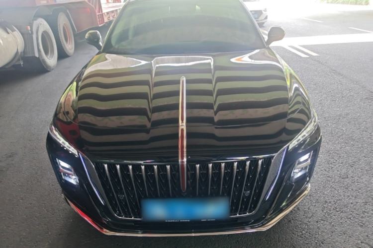 Used Hongqi H5 2025 2.0T Automatic Flag Edition – 500 000 Units Commemorative Version Front
