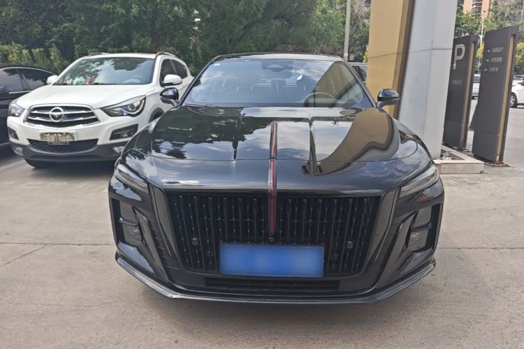 Used Hongqi H5 2025 2.0T Automatic Flag Edition – 500 000 Units Commemorative Version Front