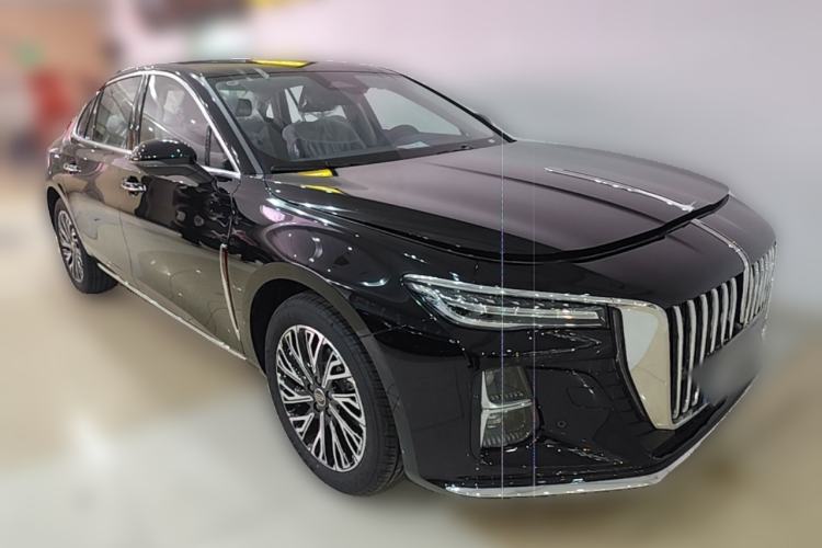Used Hongqi H5 2025 2.0T Automatic Flag Edition – 500 000 Units Commemorative Version Front Right 45 Deg