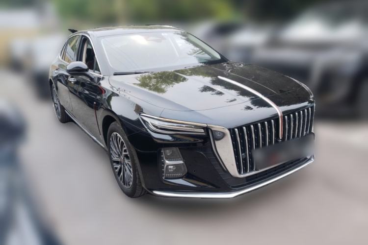 Used Hongqi H5 2025 2.0T Automatic Flag Edition – 500 000 Units Commemorative Version Front Right 45 Deg