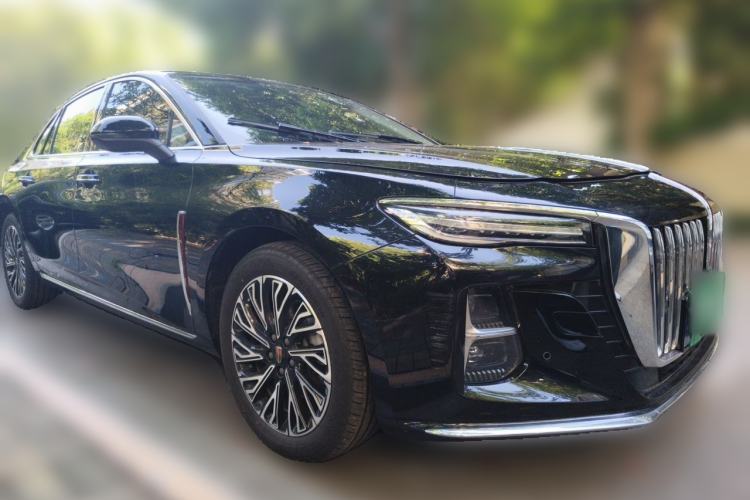 Used Hongqi H5 2025 2.0T Automatic Flag Edition – 500 000 Units Commemorative Version Front Right 45 Deg
