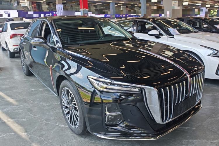 Used Hongqi H5 2025 2.0T Automatic Flag Edition – 500 000 Units Commemorative Version Front Right 45 Deg