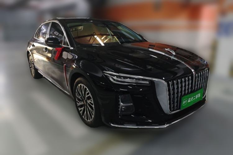 Used Hongqi H5 2025 2.0T Automatic Flag Edition – 500 000 Units Commemorative Version Front Right 45 Deg