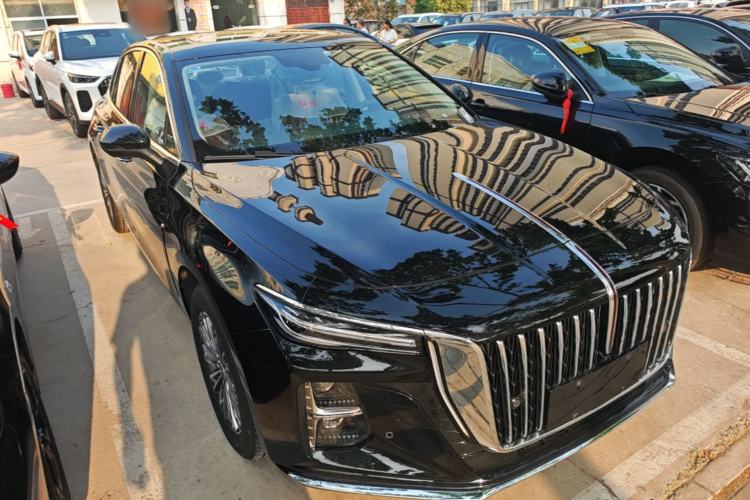 Used Hongqi H5 2025 1.5T DCT Qiyun 500 000th Unit Commemorative Edition Front Right 45 Deg