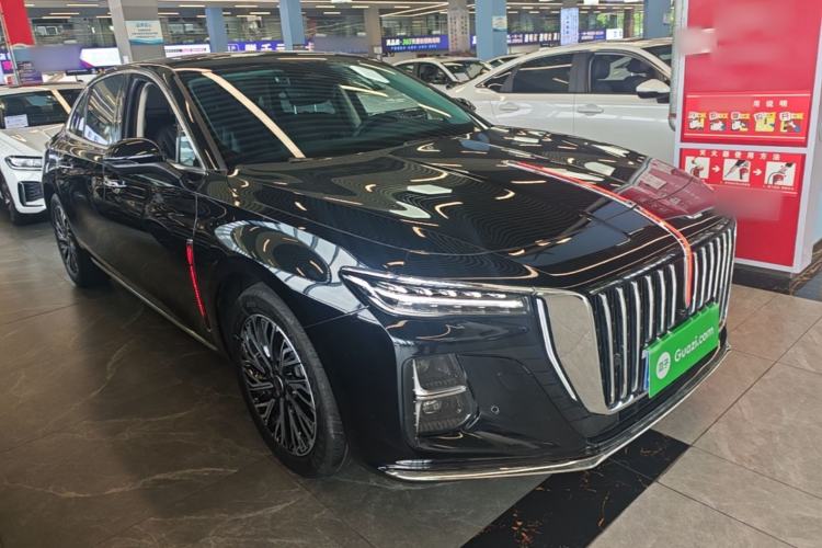 Used Hongqi H5 2025 2.0T Automatic Flag Edition – 500 000 Units Commemorative Version Front Right 45 Deg