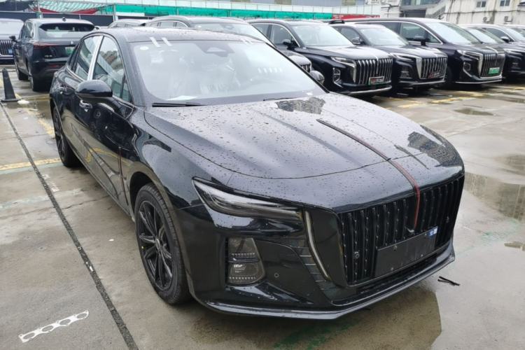 Used Hongqi H5 2025 2.0T Automatic Xuan Ying Edition Front Right 45 Deg