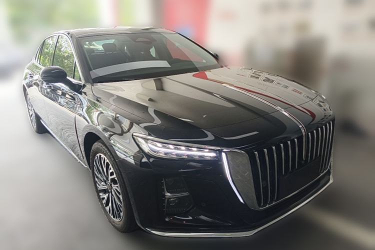 Used Hongqi H5 2025 2.0T Automatic Flag Edition – 500 000 Units Commemorative Version Front Right 45 Deg