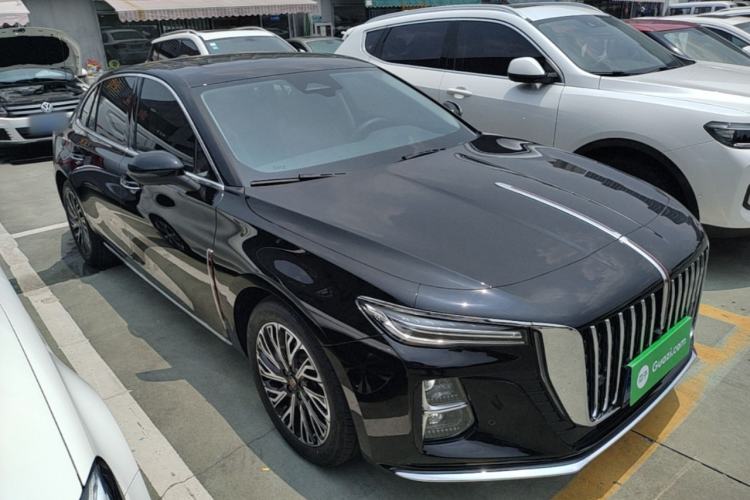 Used Hongqi H5 2025 2.0T Automatic Flag Edition – 500 000 Units Commemorative Version Front Right 45 Deg