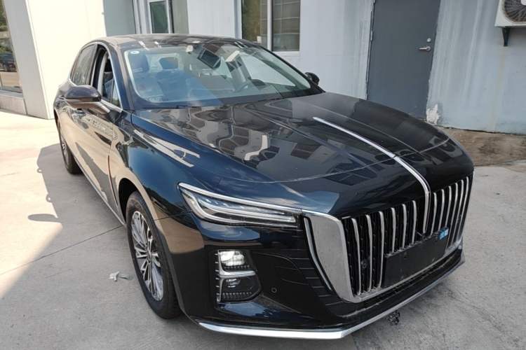 Used Hongqi H5 2025 1.5T DCT Qiyun 500 000th Unit Commemorative Edition Front Right 45 Deg