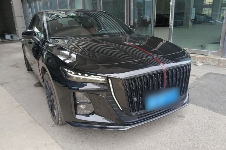 Used Hongqi H5 2025 2.0T Automatic Xuan Ying Edition Front Right 45 Deg