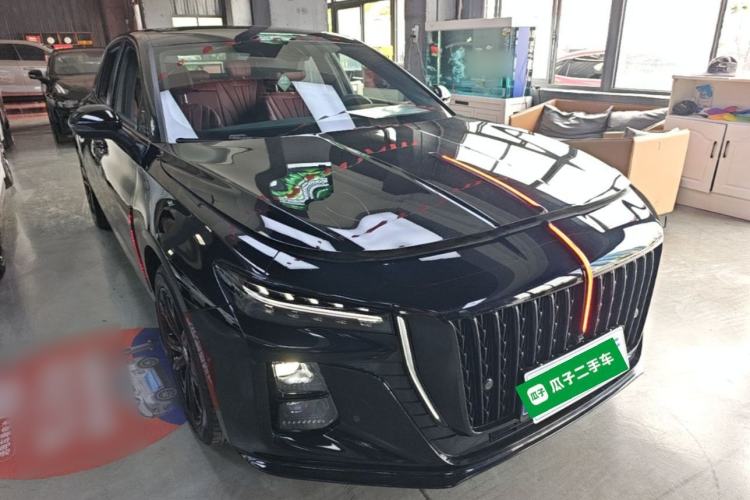 Used Hongqi H5 2025 1.5T DCT Xuan Ying Edition Front Right 45 Deg