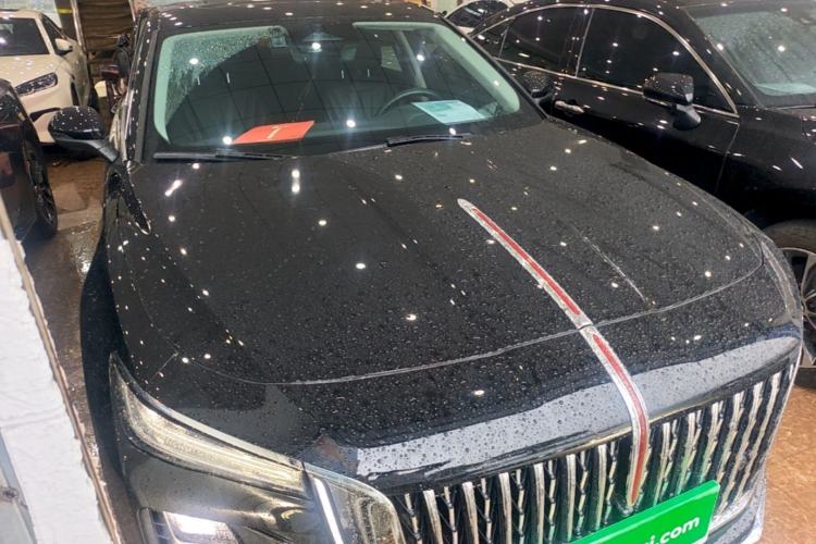Used Hongqi H5 2025 2.0T Automatic Flag Edition – 500 000 Units Commemorative Version Front Right 45 Deg