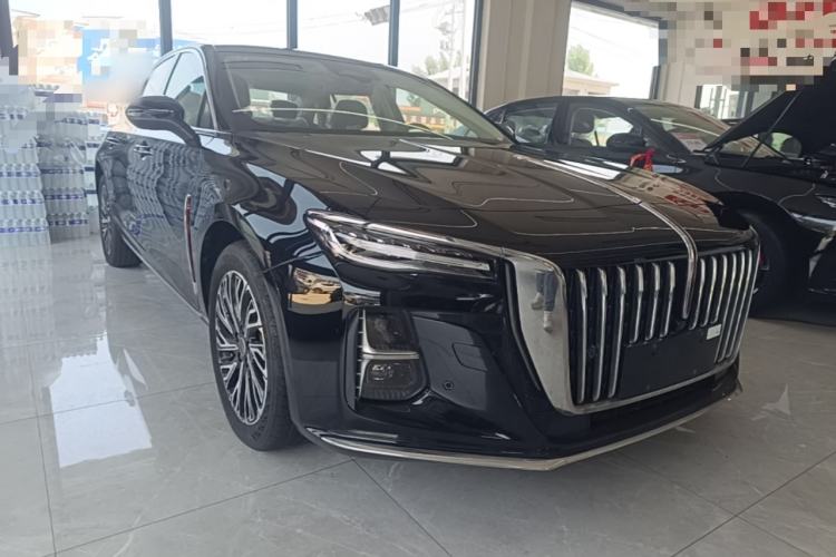 Used Hongqi H5 2025 2.0T Automatic Flag Edition – 500 000 Units Commemorative Version Front Right 45 Deg