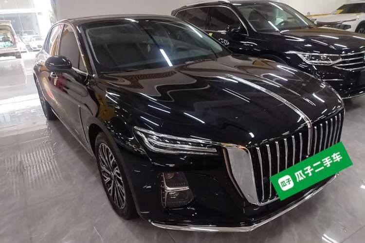Used Hongqi H5 2025 2.0T Automatic Flag Edition – 500 000 Units Commemorative Version Front Right 45 Deg