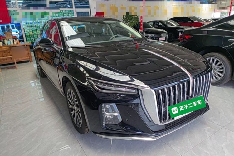 Used Hongqi H5 2025 2.0T Automatic Flag Edition – 500 000 Units Commemorative Version Front Right 45 Deg