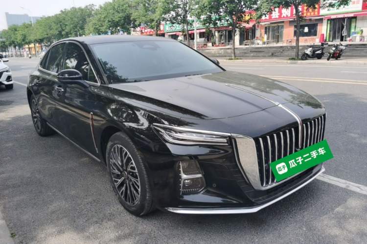 Used Hongqi H5 2025 2.0T Automatic Flag Edition – 500 000 Units Commemorative Version Front Right 45 Deg