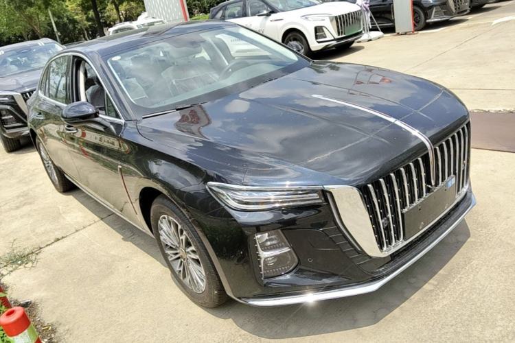Used Hongqi H5 2025 1.5T DCT Qiyun 500 000th Unit Commemorative Edition Front Right 45 Deg
