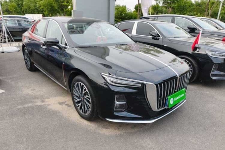 Used Hongqi H5 2025 2.0T Automatic Flag Edition – 500 000 Units Commemorative Version Front Right 45 Deg