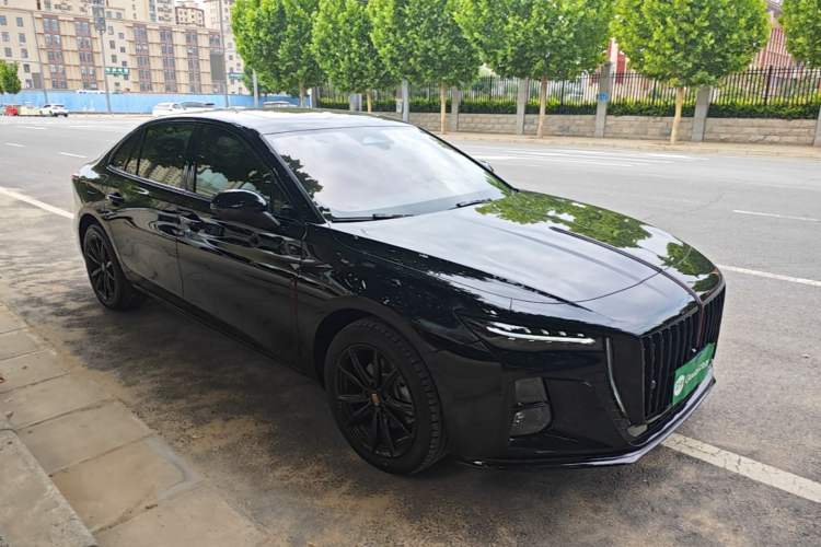 Used Hongqi H5 2025 2.0T Automatic Xuan Ying Edition Front Right 45 Deg
