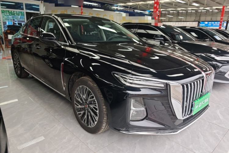 Used Hongqi H5 2025 2.0T Automatic Flag Edition – 500 000 Units Commemorative Version Front Right 45 Deg