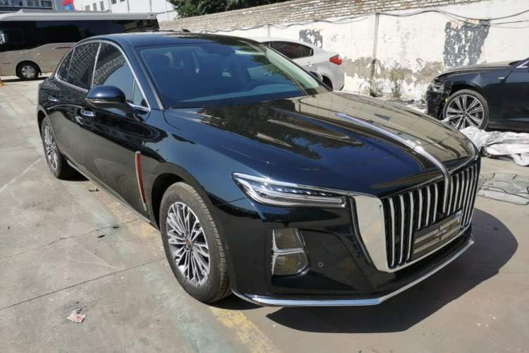 Used Hongqi H5 2025 1.5T DCT Qiyun 500 000th Unit Commemorative Edition Front Right 45 Deg