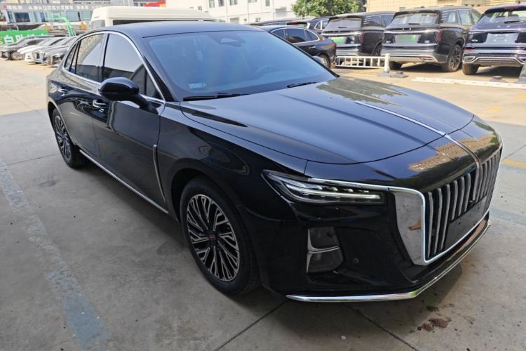 Used Hongqi H5 2025 2.0T Automatic Flag Edition – 500 000 Units Commemorative Version Front Right 45 Deg