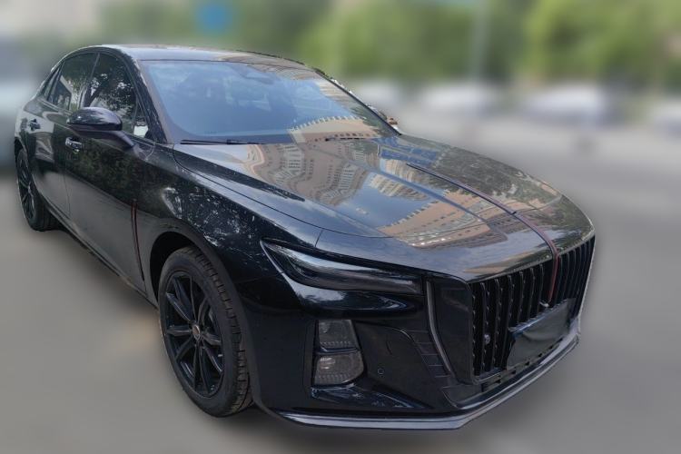 Used Hongqi H5 2025 2.0T Automatic Xuan Ying Edition Front Right 45 Deg