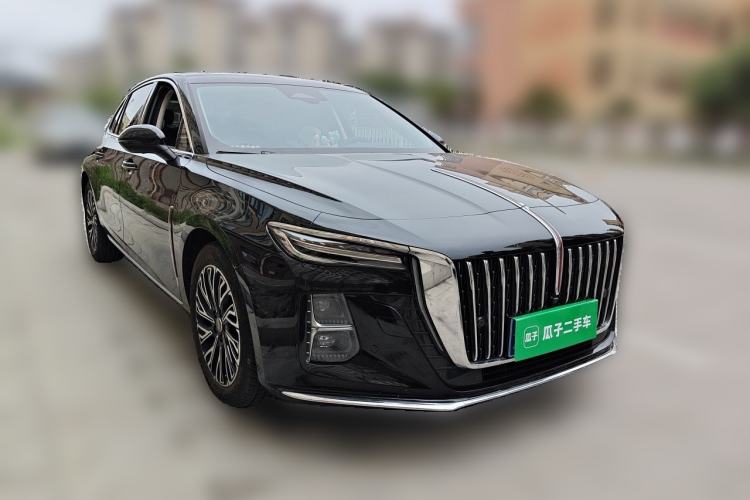 Used Hongqi H5 2025 2.0T Automatic Flag Edition – 500 000 Units Commemorative Version Front Right 45 Deg