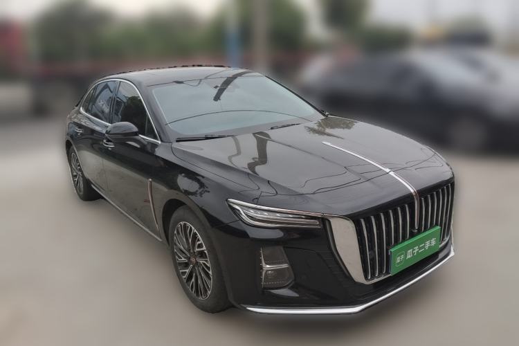 Used Hongqi H5 2025 2.0T Automatic Flag Edition – 500 000 Units Commemorative Version Front Right 45 Deg