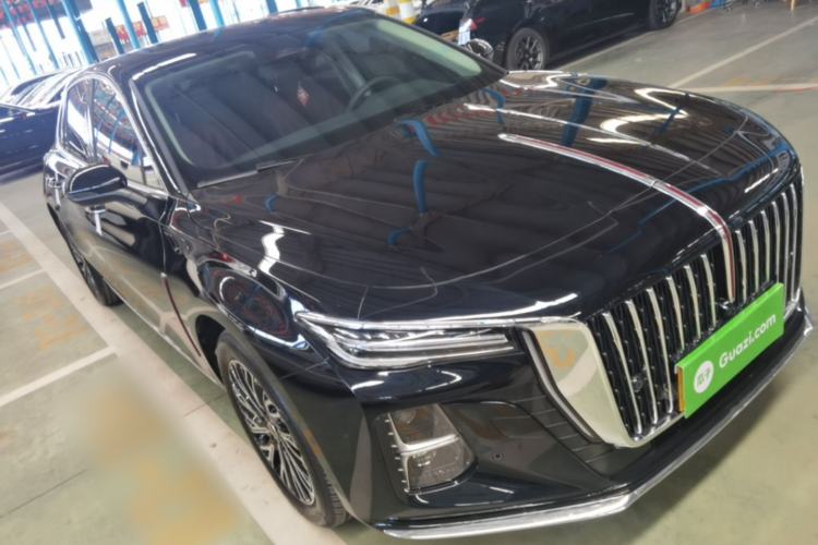 Used Hongqi H5 2025 2.0T Automatic Flag Edition – 500 000 Units Commemorative Version Front Right 45 Deg