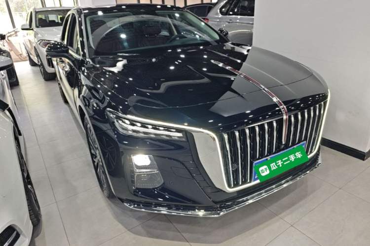 Used Hongqi H5 2025 2.0T Automatic Flag Edition – 500 000 Units Commemorative Version Front Right 45 Deg