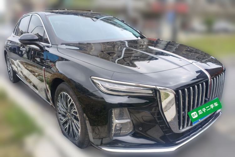 Used Hongqi H5 2025 2.0T Automatic Flag Edition – 500 000 Units Commemorative Version Front Right 45 Deg