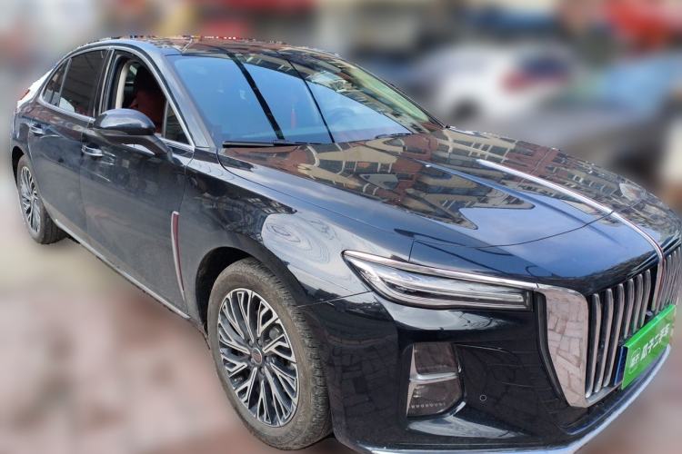 Used Hongqi H5 2025 2.0T Automatic Flag Edition – 500 000 Units Commemorative Version Front Right 45 Deg