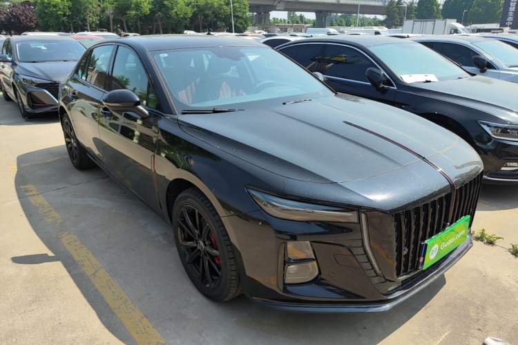 Used Hongqi H5 2025 1.5T DCT Xuan Ying Edition Front Right 45 Deg