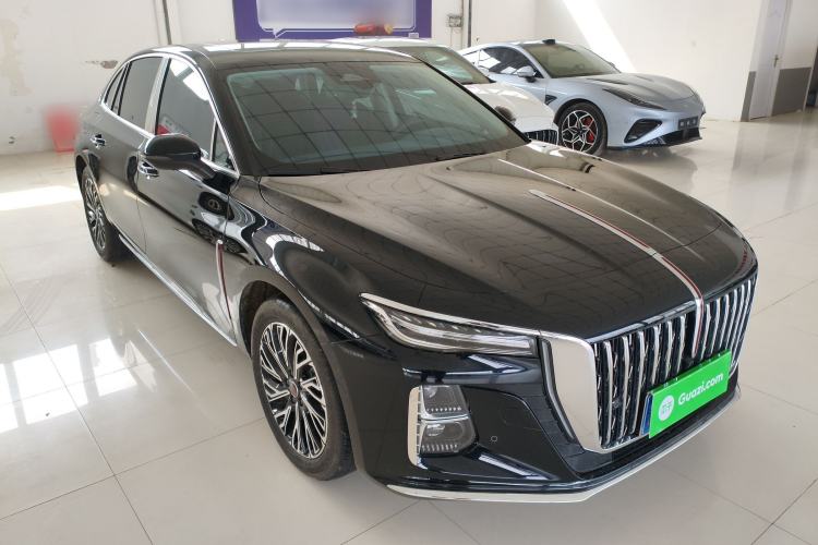 Used Hongqi H5 2025 2.0T Automatic Flag Edition – 500 000 Units Commemorative Version Front Right 45 Deg