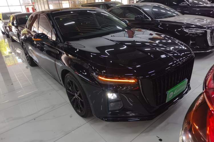 Used Hongqi H5 2025 1.5T DCT Xuan Ying Edition Front Right 45 Deg