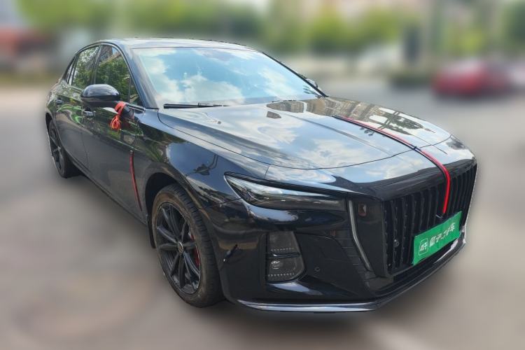 Used Hongqi H5 2025 1.5T DCT Xuan Ying Edition Front Right 45 Deg