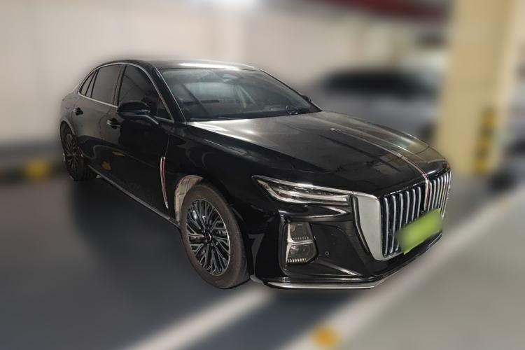 Used Hongqi H5 2025 2.0T Automatic Flag Edition – 500 000 Units Commemorative Version Front Right 45 Deg