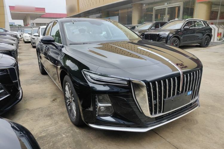 Used Hongqi H5 2025 2.0T Automatic Flagship 500 000th Unit Anniversary Edition Front Right 45 Deg