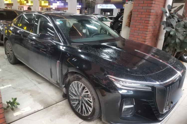 Used Hongqi H5 2025 2.0T Automatic Flag Edition – 500 000 Units Commemorative Version Front Right 45 Deg
