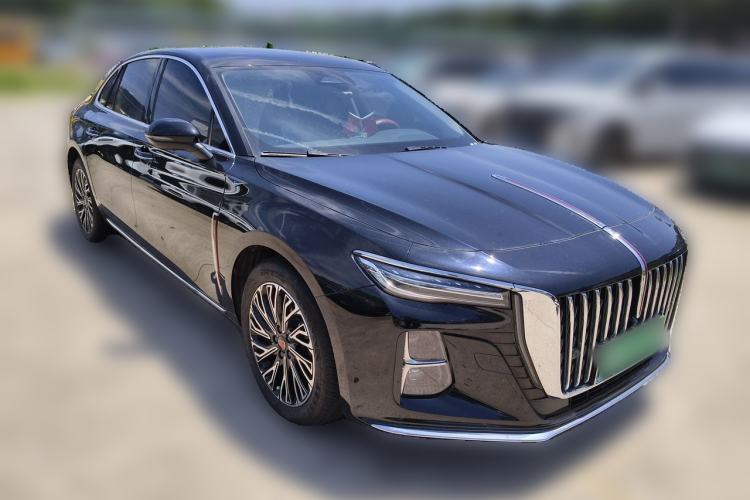 Used Hongqi H5 2025 2.0T Automatic Flag Edition – 500 000 Units Commemorative Version Front Right 45 Deg