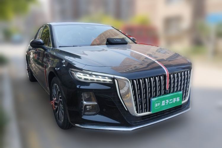 Used Hongqi H5 2025 2.0T Automatic Flag Edition – 500 000 Units Commemorative Version Front Right 45 Deg