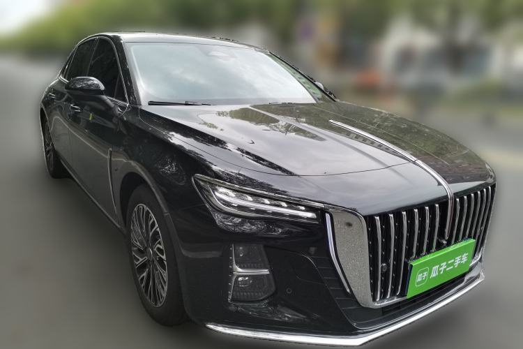Used Hongqi H5 2025 2.0T Automatic Flag Edition – 500 000 Units Commemorative Version Front Right 45 Deg