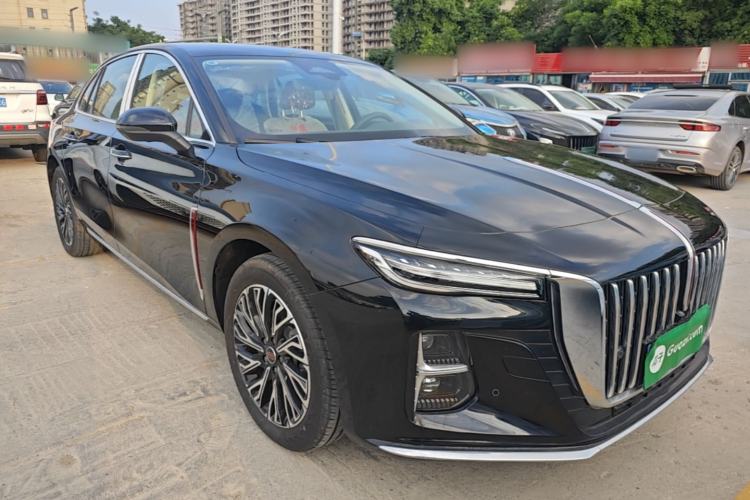 Used Hongqi H5 2025 2.0T Automatic Flag Edition – 500 000 Units Commemorative Version Front Right 45 Deg
