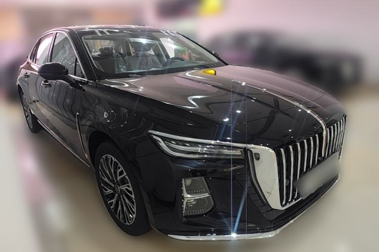 Used Hongqi H5 2025 2.0T Automatic Flag Edition – 500 000 Units Commemorative Version Front Right 45 Deg