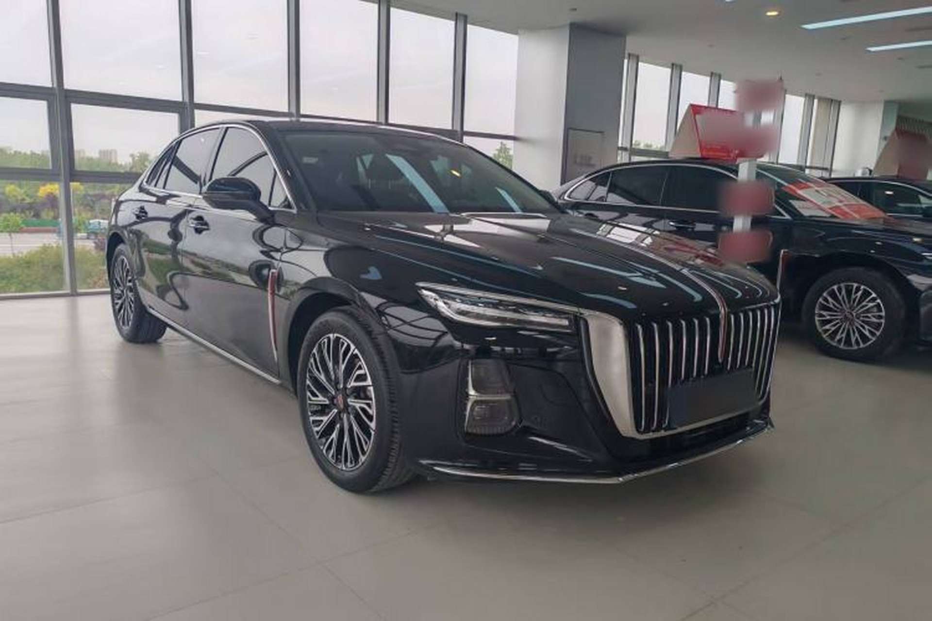 Used Hongqi H5 2025 2.0T Automatic Flag Edition – 500 000 Units Commemorative Version Front Right 45 Deg